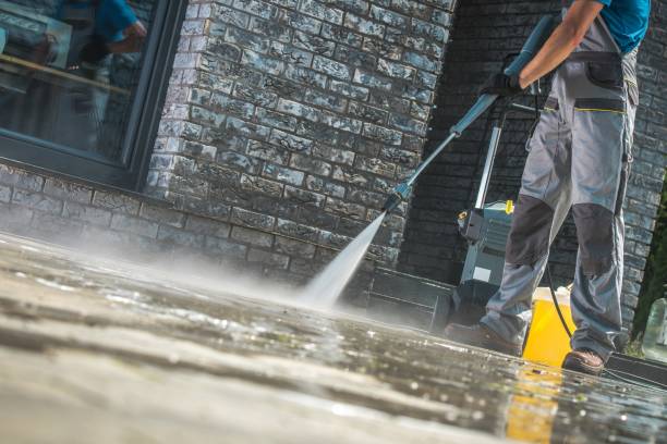 Best Driveway Pressure Washing  in Tulare, CA